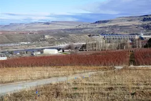 2311 Highland Dr, Bridgeport, WA 98813 - Photo 1