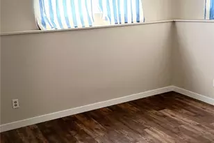 9802 S 210th Pl, Kent, WA 98031 - Photo 5