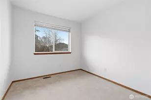 4108 NE 7th St, Renton, WA 98059 - Photo 23