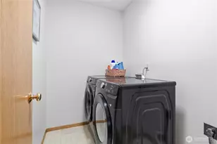 4108 NE 7th St, Renton, WA 98059 - Photo 15