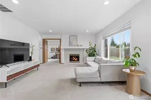 4108 NE 7th St, Renton, WA 98059 - Photo 11