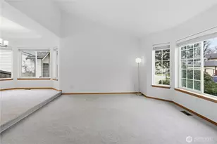 4108 NE 7th St, Renton, WA 98059 - Photo 5