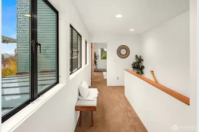 343 N 74th Street, Seattle, WA 98103 - Photo 23