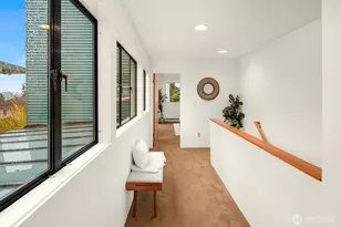 343 N 74th St, Seattle, WA 98103 - Photo 23