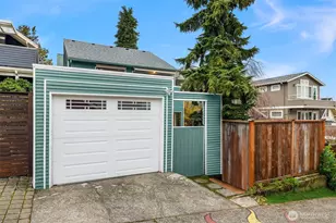 343 N 74th St, Seattle, WA 98103 - Photo 31