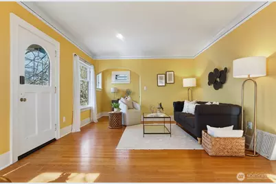 7026 5th Avenue NW, Seattle, WA 98117 - Photo 5