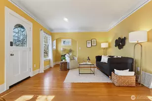 7026 5th Ave NW, Seattle, WA 98117 - Photo 5