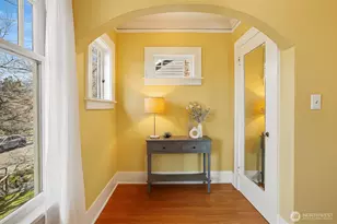 7026 5th Ave NW, Seattle, WA 98117 - Photo 3