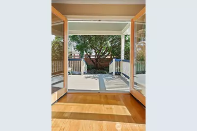 7026 5th Avenue NW, Seattle, WA 98117 - Photo 15
