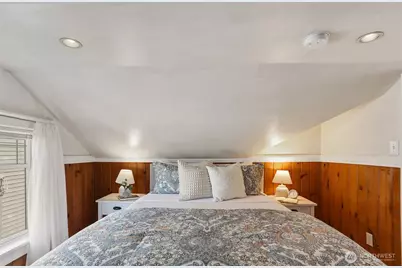 7026 5th Avenue NW, Seattle, WA 98117 - Photo 27