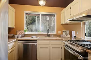 445 Mitchell Dr, Coupeville, WA 98239 - Photo 13