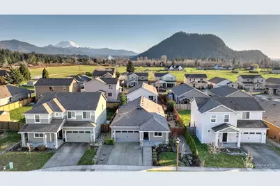864 Sigrist Drive E, Enumclaw, WA 98022 - Photo 33
