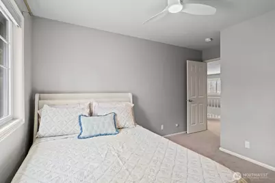 25424 NE 39th Way, Redmond, WA 98053 - Photo 19