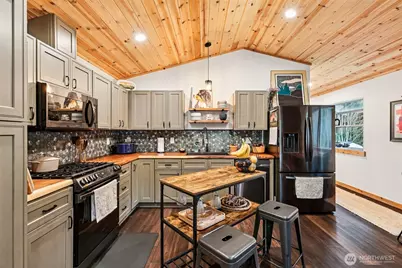 7374 Mt Baker Highway, Deming, WA 98244 - Photo 9