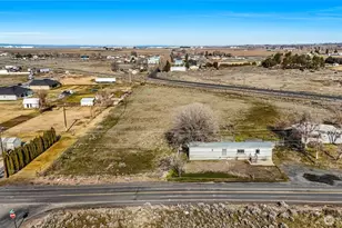 9524 Maple Dr NE, Moses Lake, WA 98837 - Photo 1