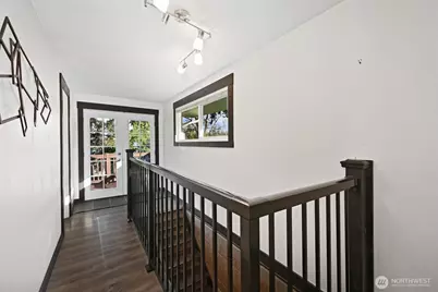 4570 36th Avenue W, Seattle, WA 98199 - Photo 15