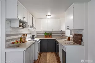 24109 57th Pl W, Mountlake Terrace, WA 98043 - Photo 9