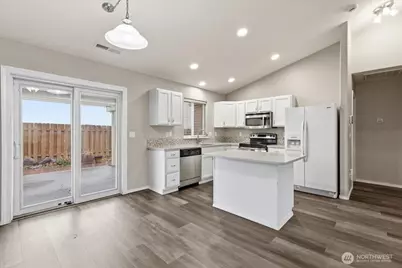 1101 W Luta Street, Moses Lake, WA 98837 - Photo 7