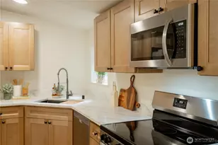 10794 Halloran Rd, Bow, WA 98232 - Photo 13