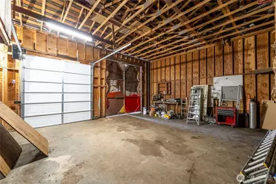 10794 Halloran Road, Bow, WA 98232 - Photo 37