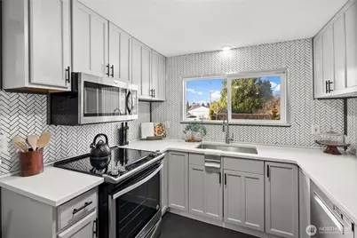 4612 N 21st Street, Tacoma, WA 98406 - Photo 9