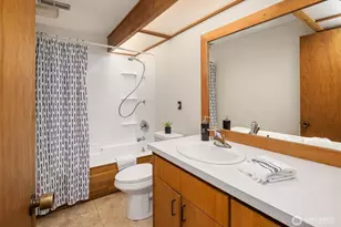 17814 NE 8th Pl, Bellevue, WA 98008 - Photo 25