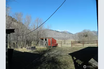2127 Sinlahekin Road, Loomis, WA 98827 - Photo 3