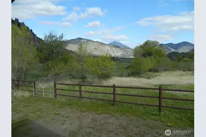 2127 Sinlahekin Road, Loomis, WA 98827 - Photo 11
