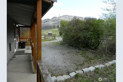 2127 Sinlahekin Road, Loomis, WA 98827 - Photo 23