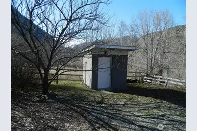 2127 Sinlahekin Road, Loomis, WA 98827 - Photo 9