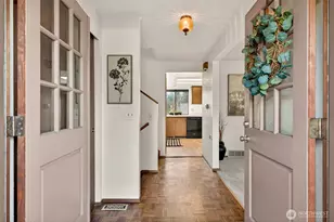 19809 Ashworth Ave N, Shoreline, WA 98133 - Photo 3