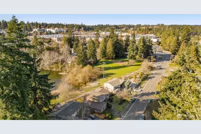 19809 Ashworth Avenue N, Shoreline, WA 98133 - Photo 33