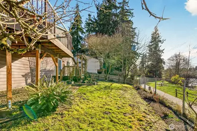 19809 Ashworth Avenue N, Shoreline, WA 98133 - Photo 27