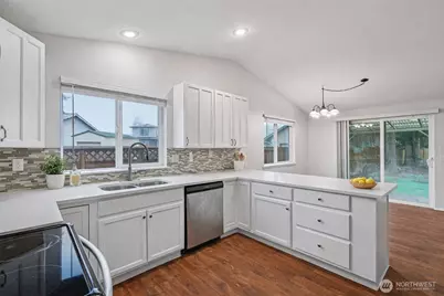 9117 58th Drive NE, Marysville, WA 98270 - Photo 13