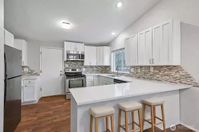 9117 58th Drive NE, Marysville, WA 98270 - Photo 11