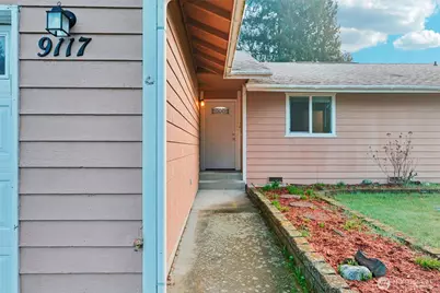 9117 58th Drive NE, Marysville, WA 98270 - Photo 3