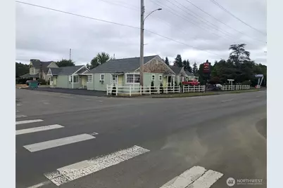 208 E Main Street, Elma, WA 98541 - Photo 3