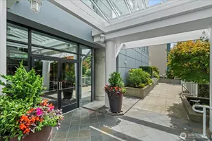 121 Vine St, Seattle, WA 98121 - Photo 7