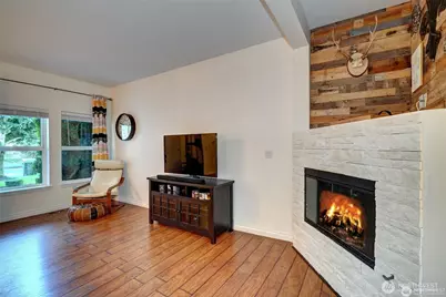 617 7th Street SE #25, Puyallup, WA 98372 - Photo 7