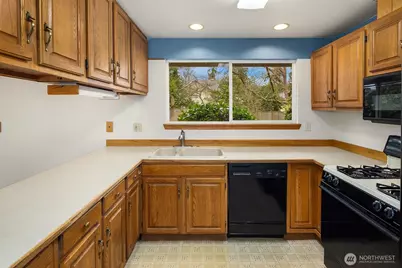 4908 NE 24th Street, Renton, WA 98059 - Photo 5