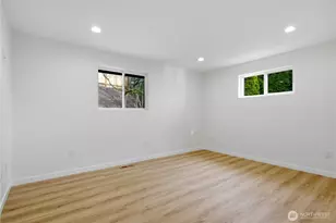 12600 SE 27th St, Bellevue, WA 98005 - Photo 21