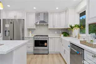 12600 SE 27th St, Bellevue, WA 98005 - Photo 13