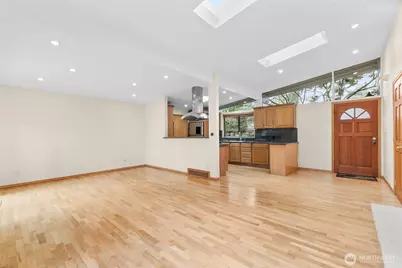 17730 Corliss Avenue N, Shoreline, WA 98133 - Photo 29