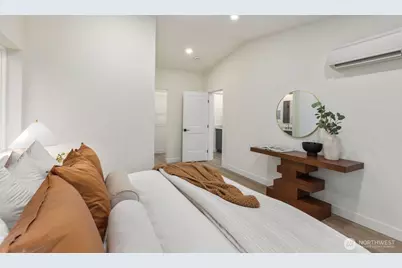 7555 32nd Avenue SW #B, Seattle, WA 98126 - Photo 17