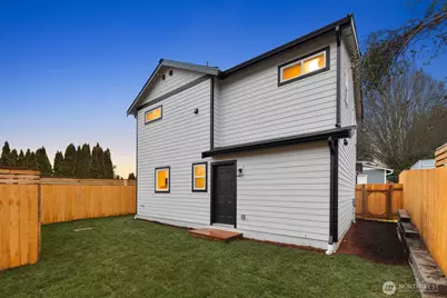 7555 32nd Avenue SW #B, Seattle, WA 98126 - Photo 33