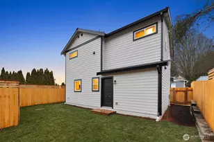 7555 32nd Ave SW, Seattle, WA 98126 - Photo 33