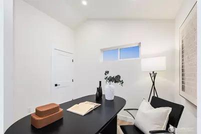 7555 32nd Avenue SW #B, Seattle, WA 98126 - Photo 25