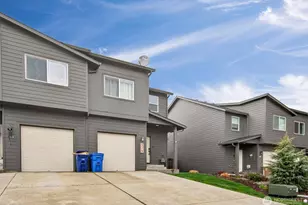 375 S 10th St, Kalama, WA 98625 - Photo 3