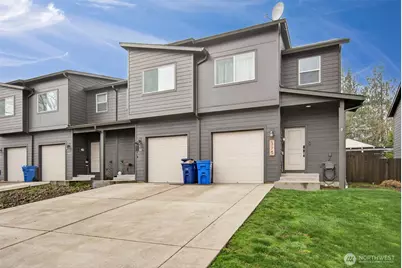 375 S 10th Street, Kalama, WA 98625 - Photo 1