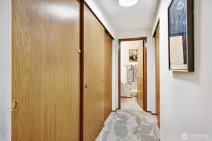 8720 Phinney Ave N, Seattle, WA 98103 - Photo 17